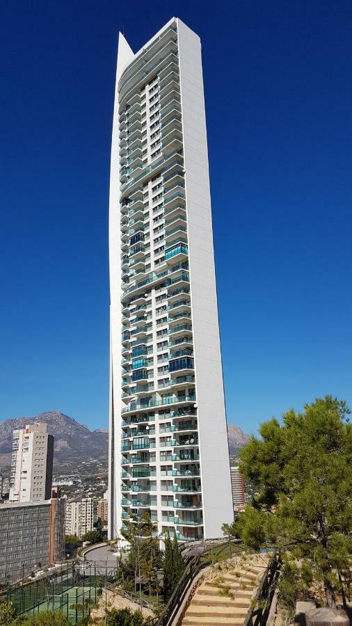 Highrise Apartment With Private Terrace & Sea Views - 34Th Floor Бенидорм Экстерьер фото
